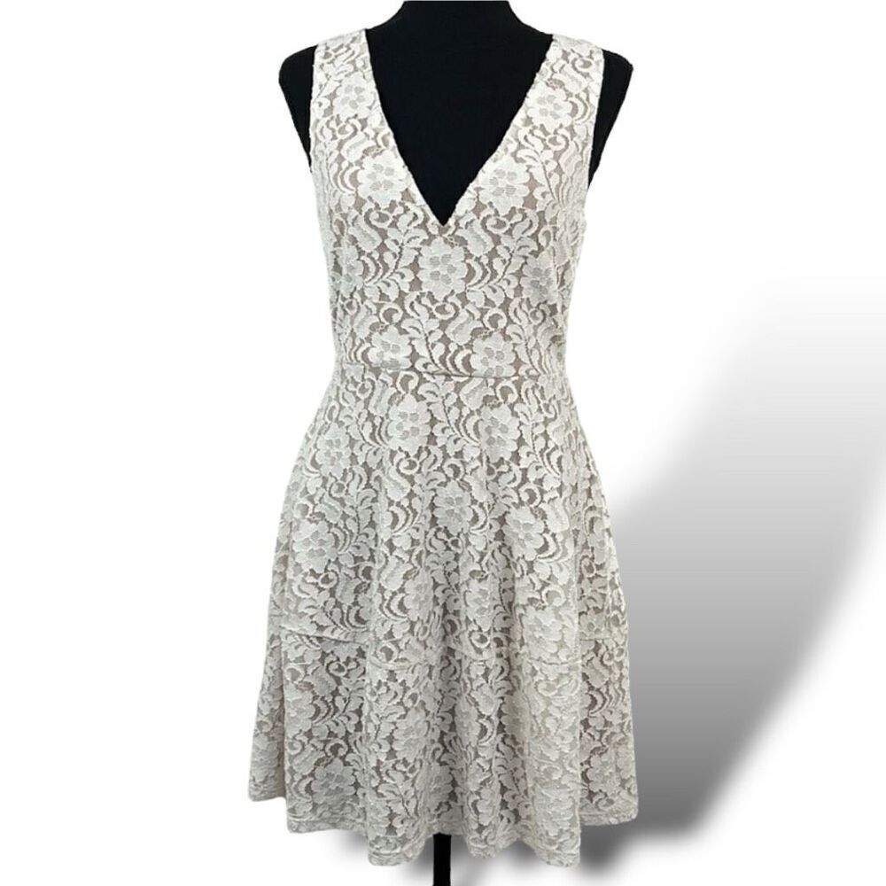 BCBGMaxAzria Ivory Lace V-Neck Fit-and-Flare Dress